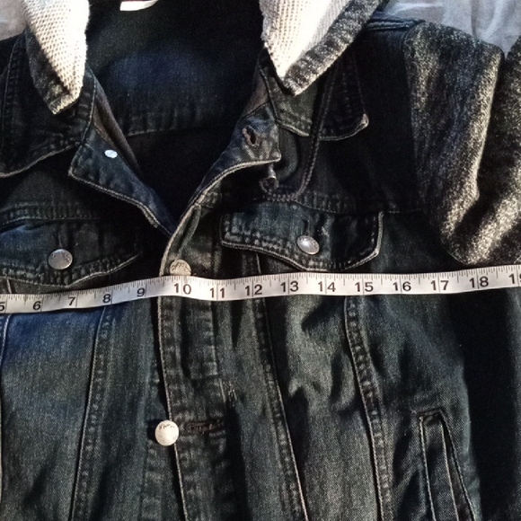 Black Denim Jacket with Gray Knit Sleeves And Removable Hood Size Medium - Picture 6 of 8